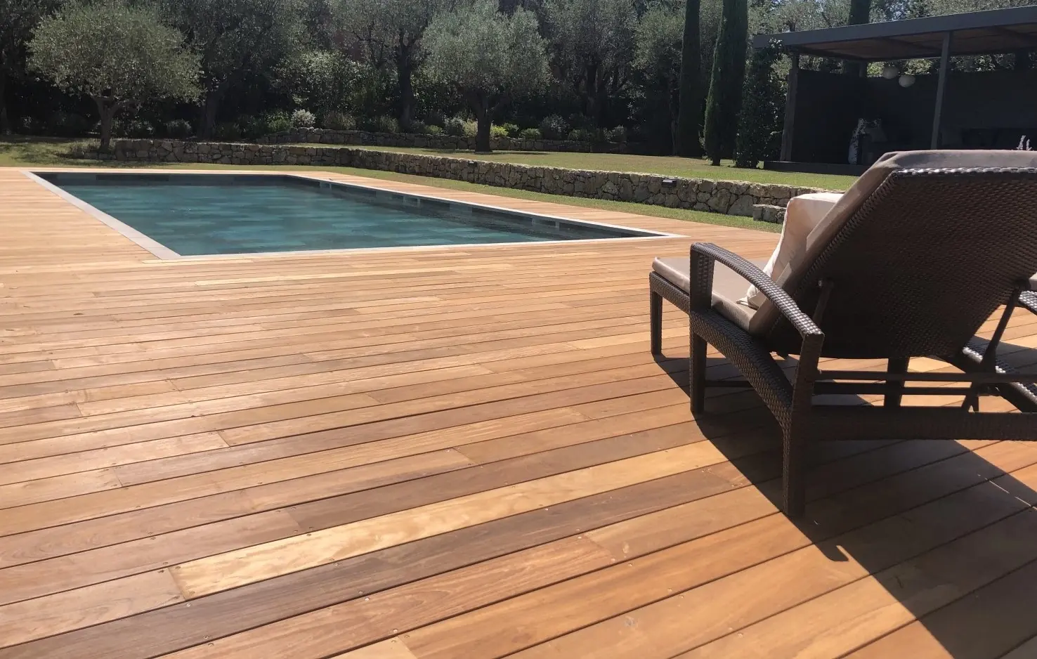 Composite extérieur DECNO — Terrasses, bardages et façades en bois composite WPC