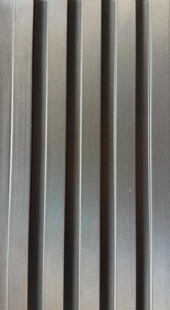 Bardage Mural PVC Slat Anthracite — Slat Board KC-6 — Tasseaux muraux — Slat Board DECNO